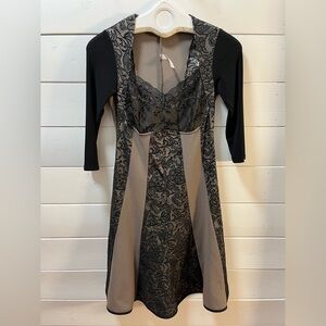 KOLLONTAÏ – Black & Taupe Lace Dress (XS)